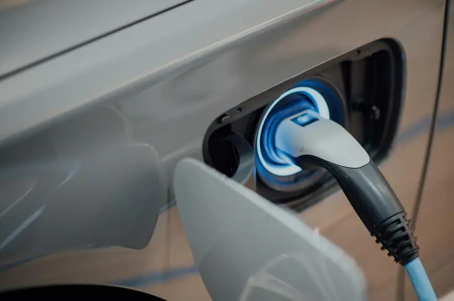 Electric vehicle charging port